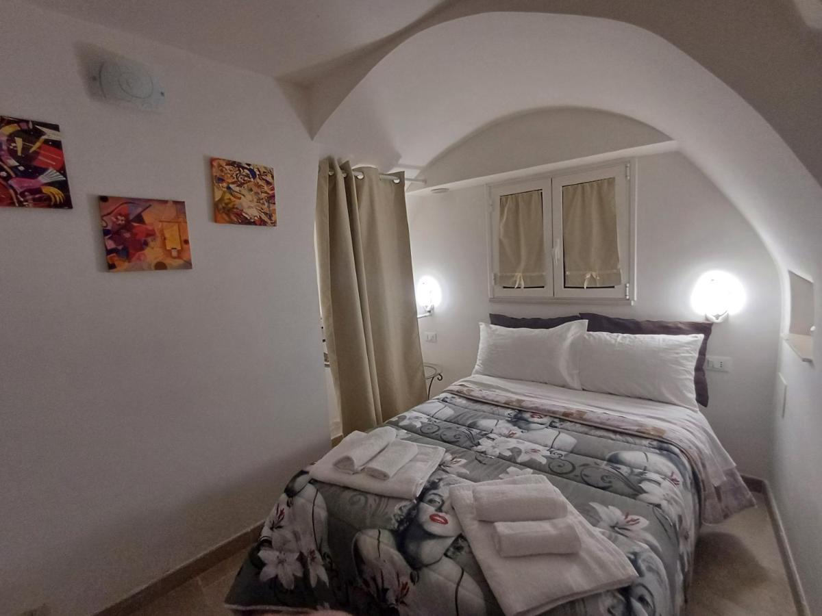 Apartment 800 *